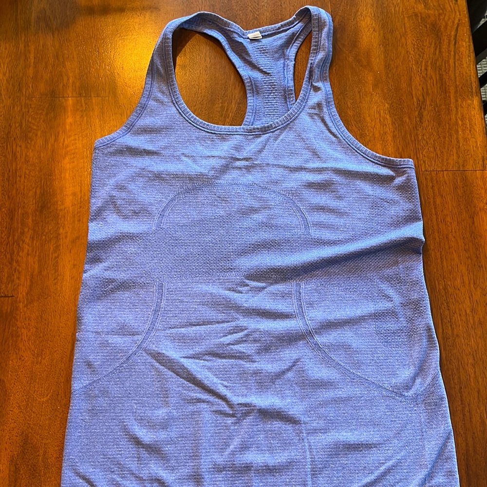 Lululemon tank